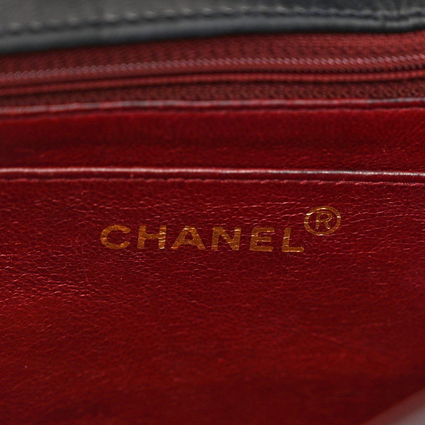 Lambskin Medium Single Flap Black