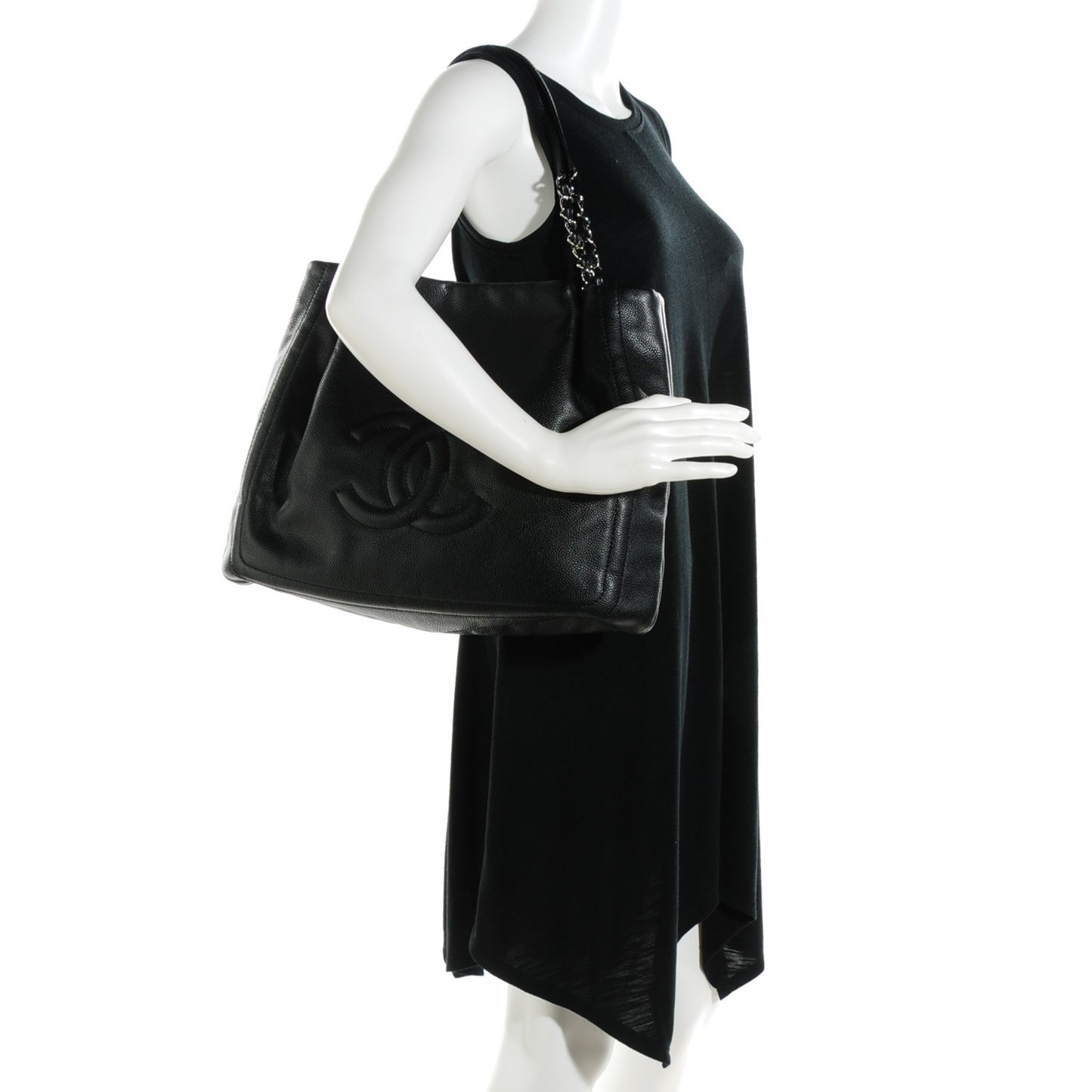 Caviar Large CC Tuck Tote Black