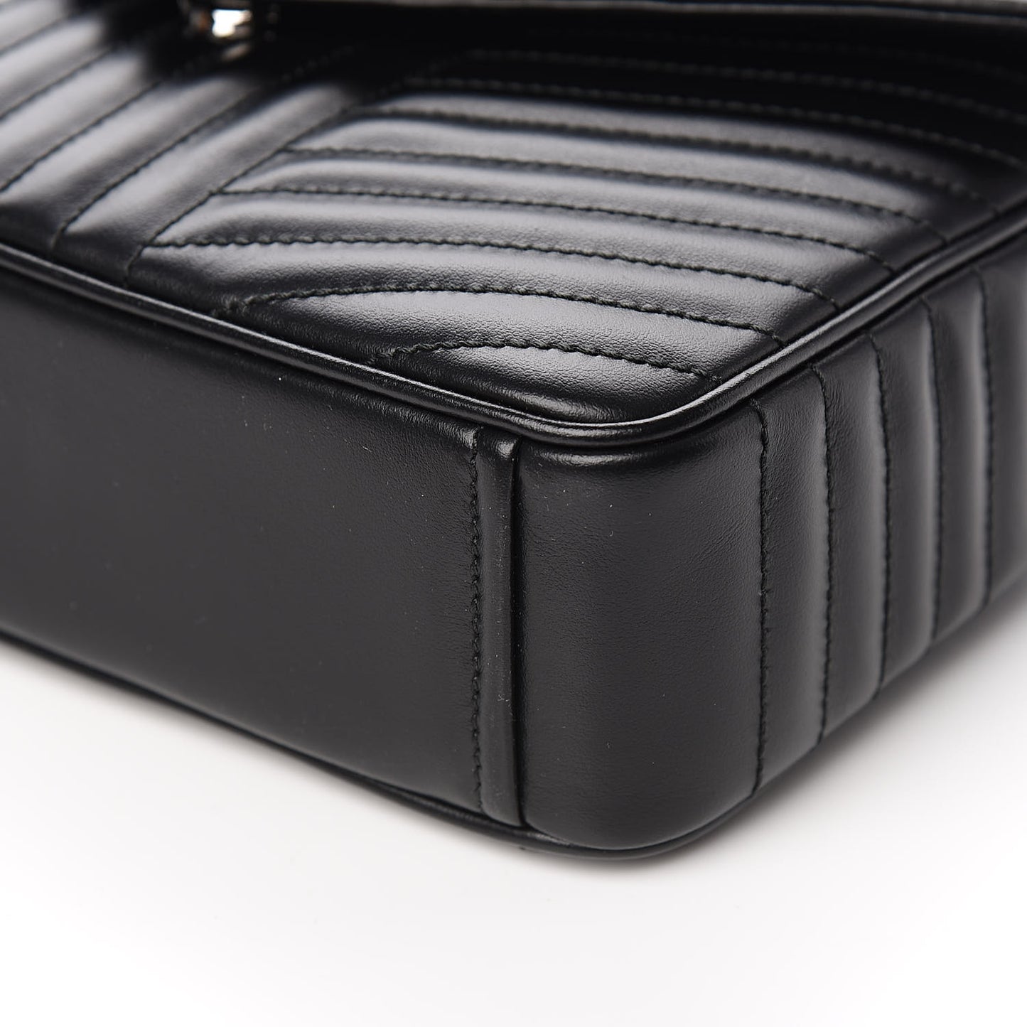 Soft Calf Impunture Diagramme Flap Black