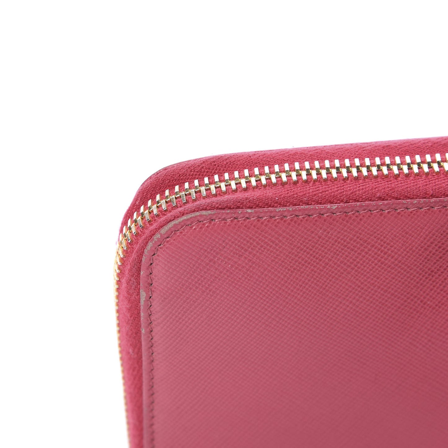 Saffiano Triangle Zip Around Wallet Peonia