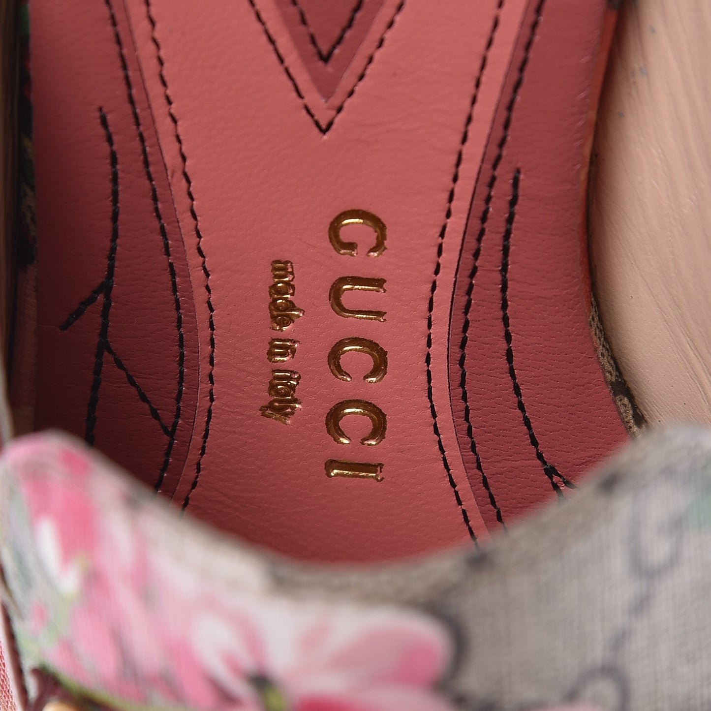 GG Supreme Monogram Blooms Womens Princetown Slippers 40 Beige Multicolor Dry Rose