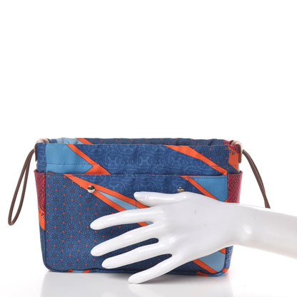 Hermes Silk Carre en Cravates Fourbi 20 PM Pouch Bleu Saphir 2 of 9