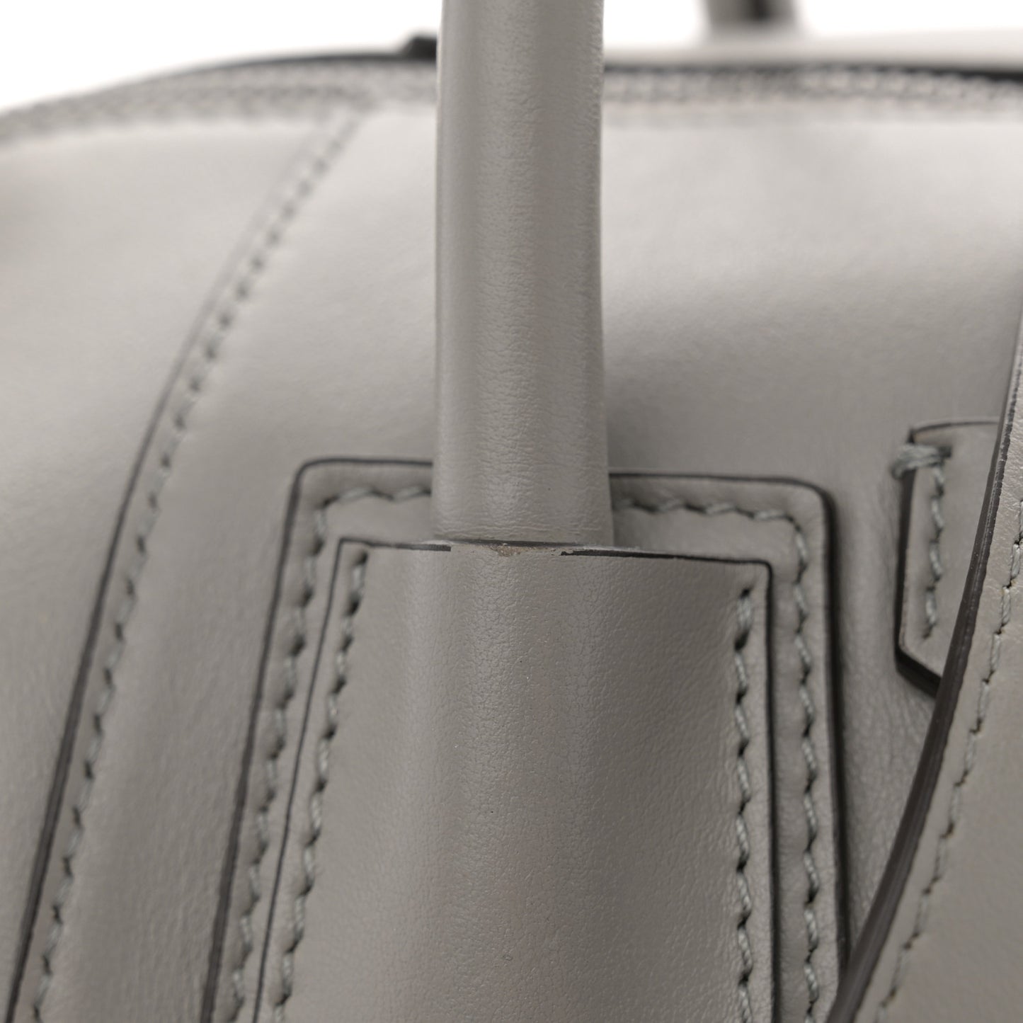 Calfskin Small Soft Antigona Pearl Grey
