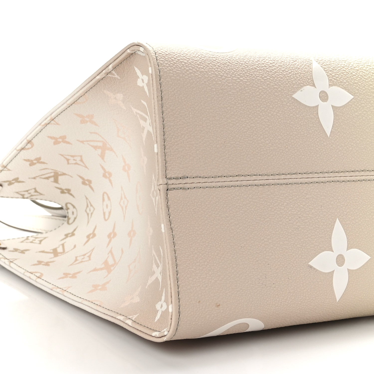 Louis Vuitton Monogram Giant Spring In The City OnTheGo MM Sunset Kaki 8 of 8