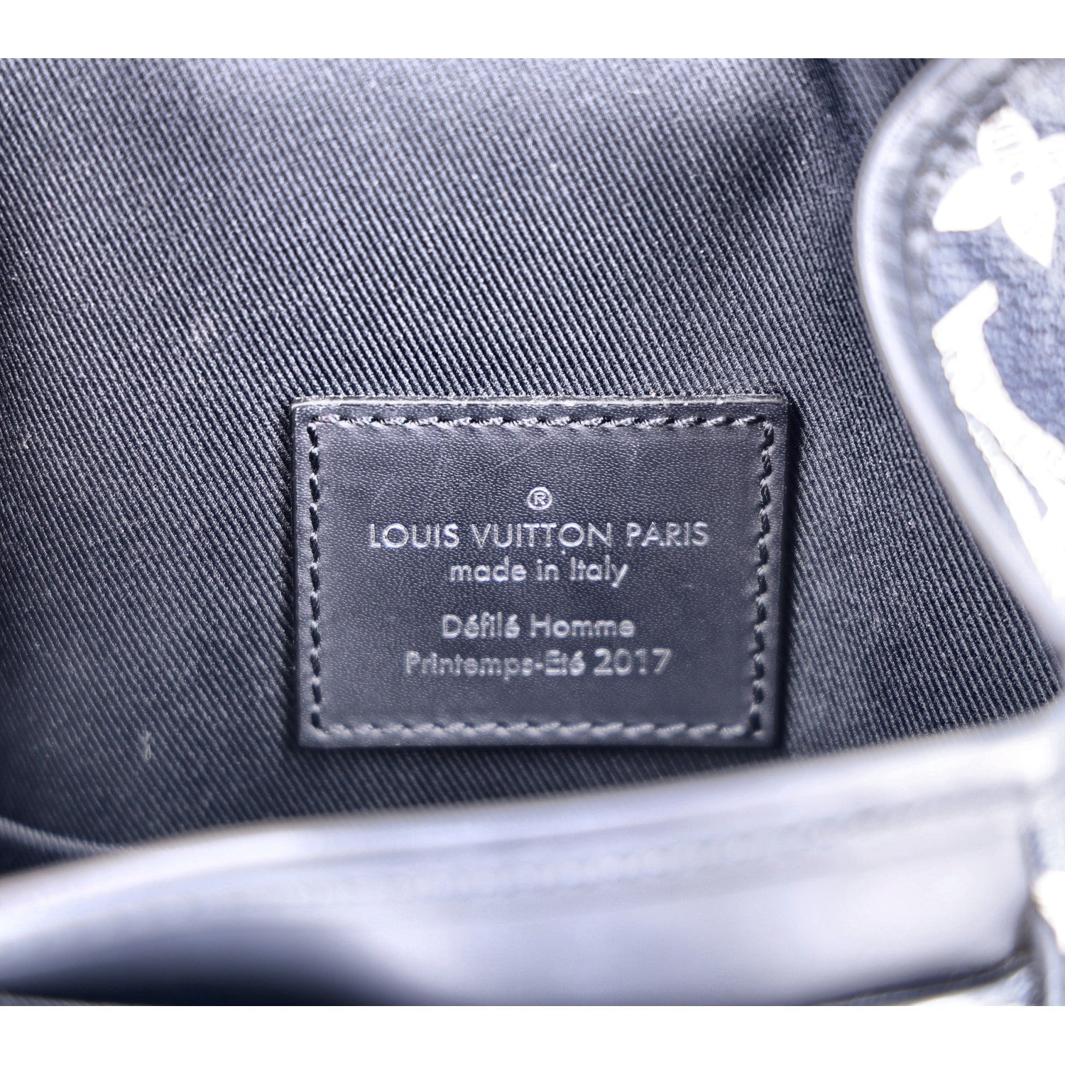 Louis Vuitton Savane Monogram Elephant Chapman Messenger BB Encre 6 of 9