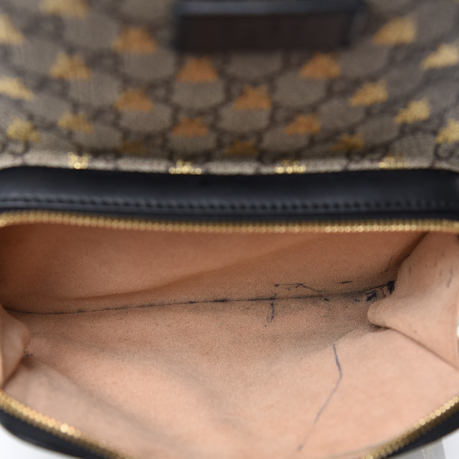 Gucci GG Supreme Monogram Bees Print Small Day Backpack Beige Oro Black 13 of 13