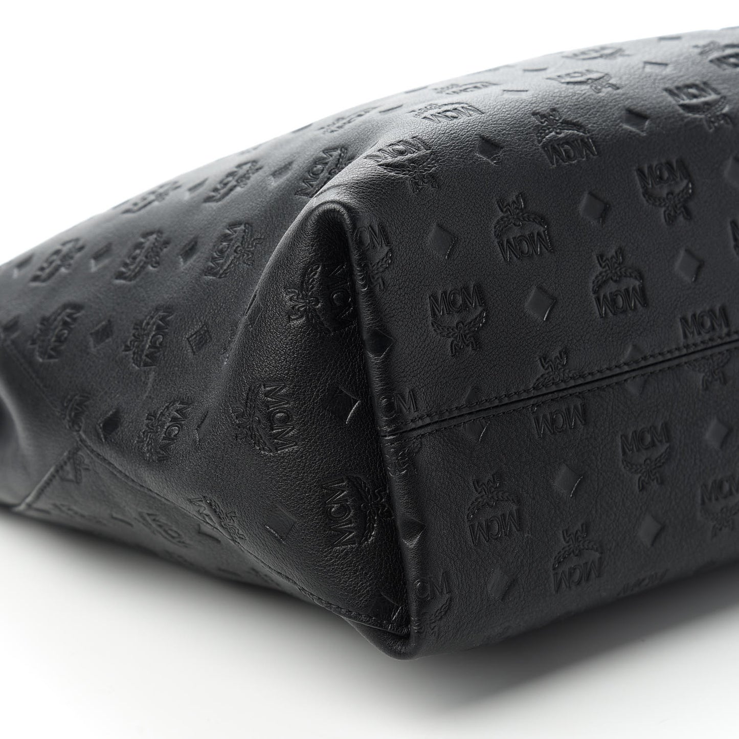 Calfskin Ottomar Large Klara Hobo Black
