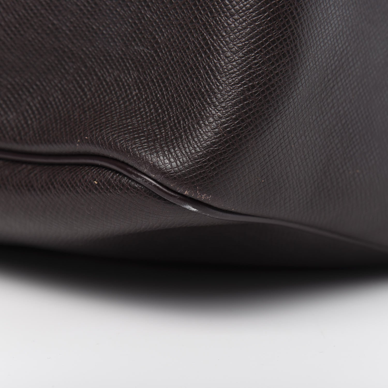 Louis Vuitton Taiga Kendall PM Acajou 15 of 18