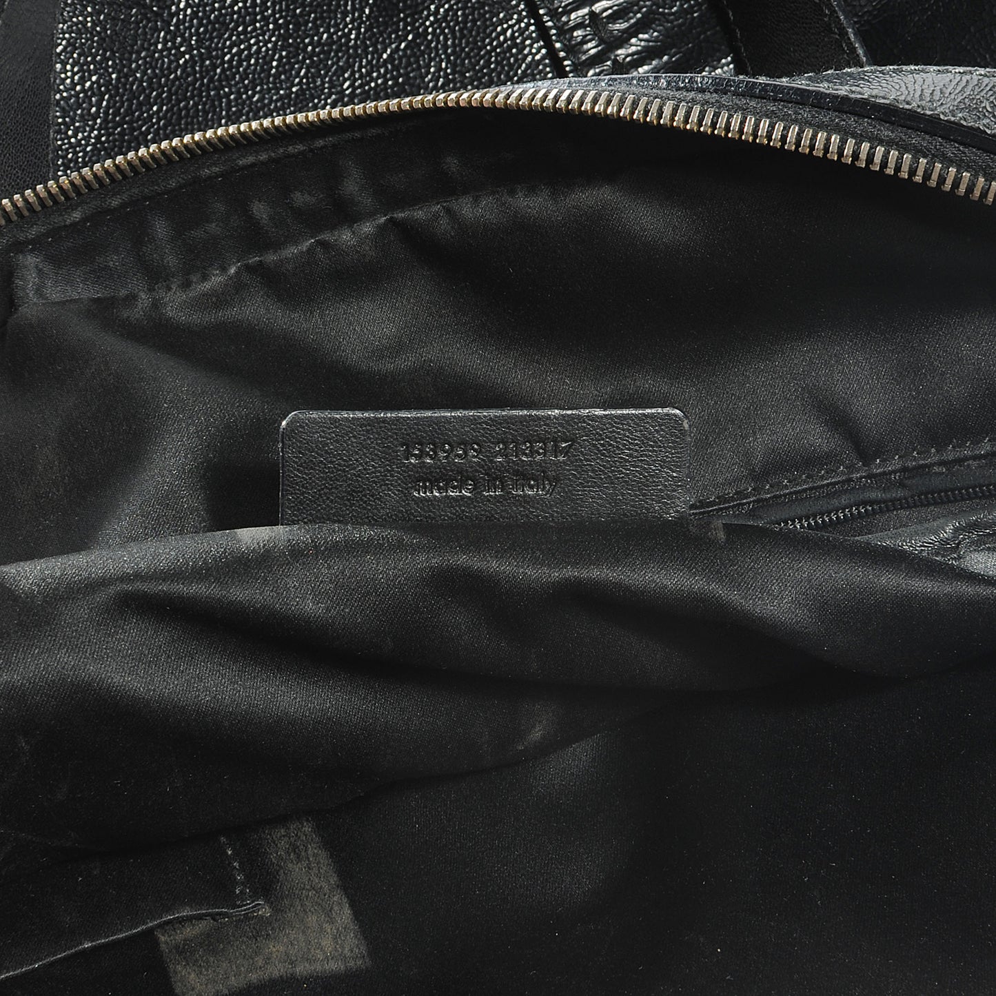 Patent Leather Oversized Muse Black