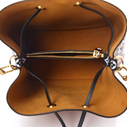 Louis Vuitton Monogram Giant Jungle NéoNoé Caramel 7 of 8