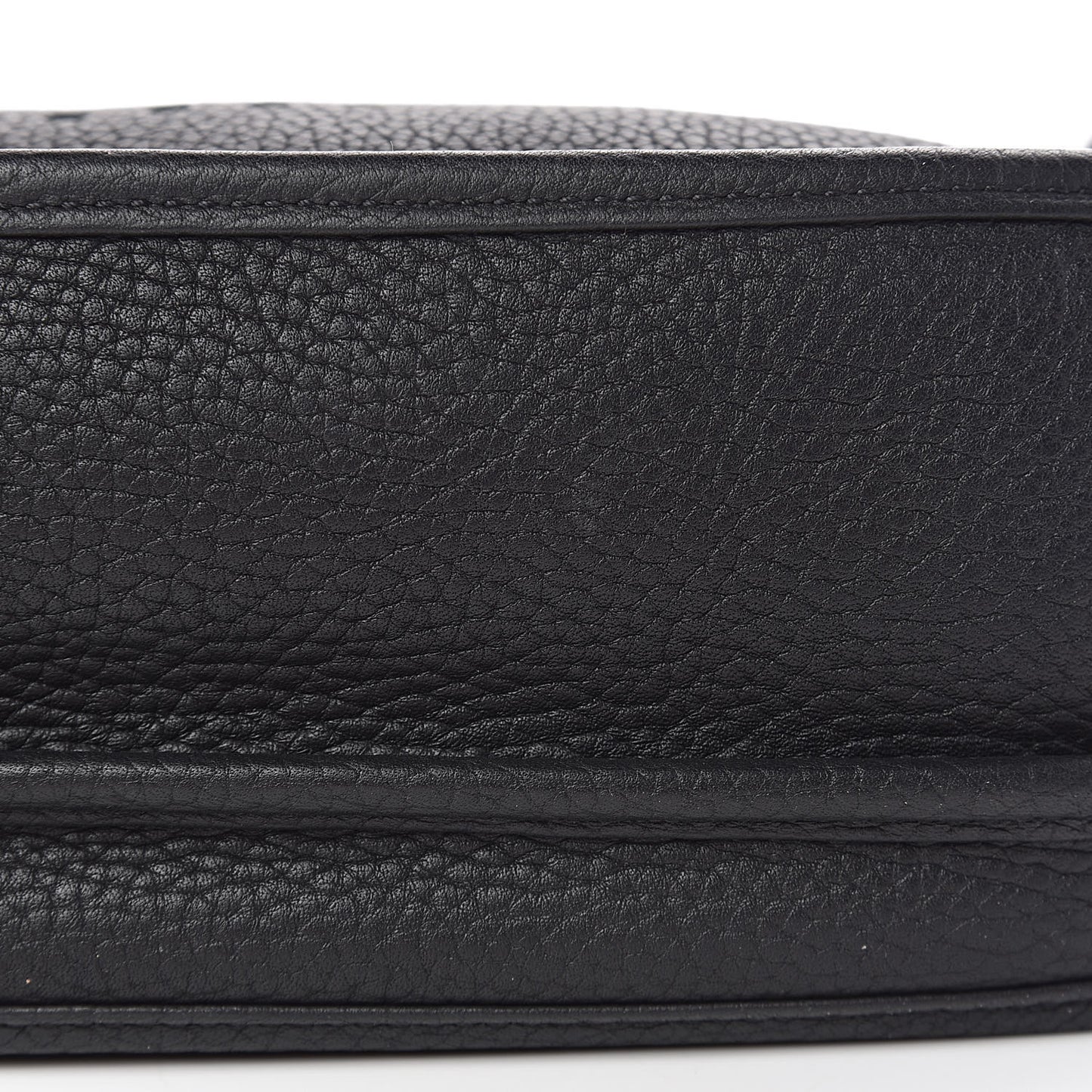 Taurillon Clemence Evelyne III PM Black