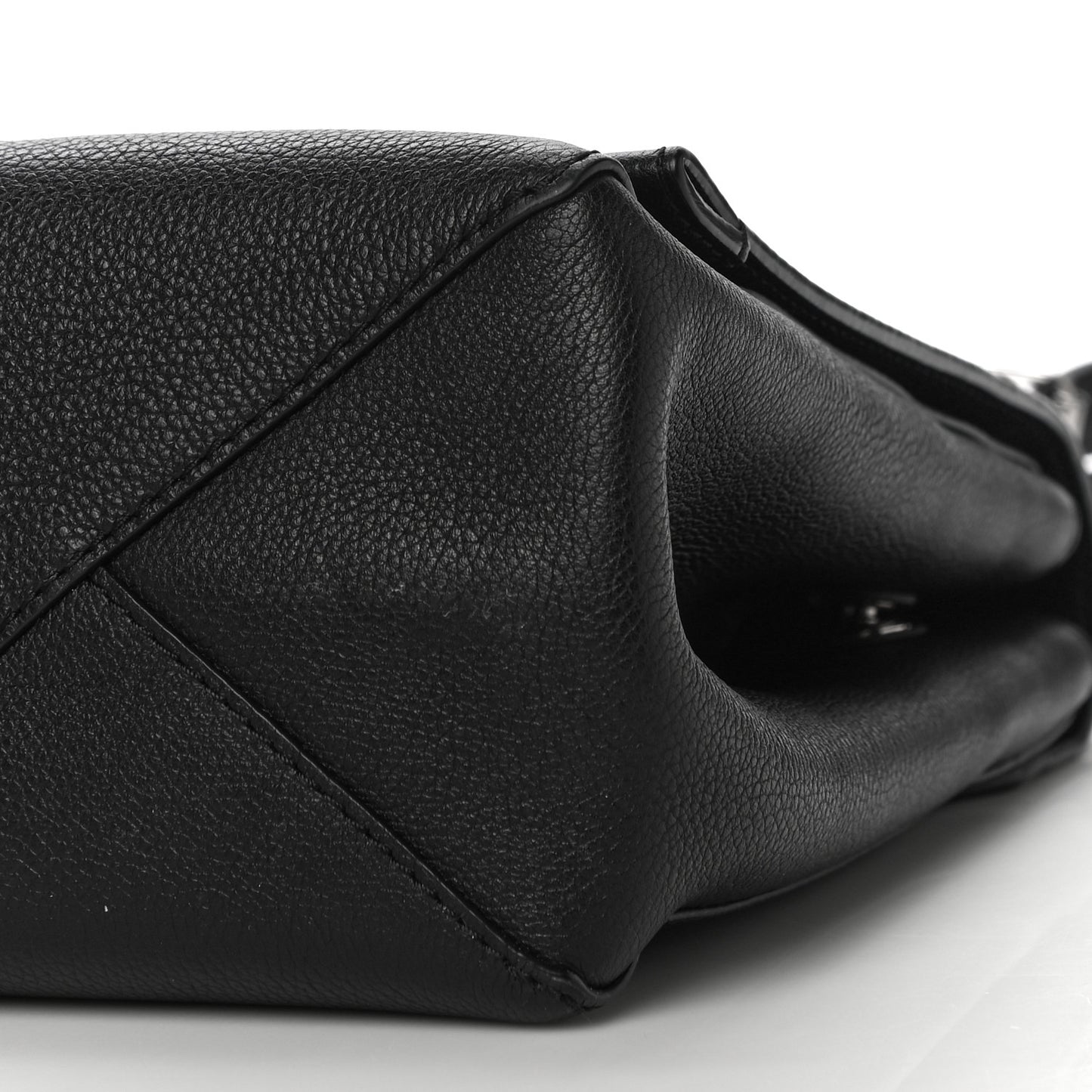Soft Calfskin Lock Me II Black