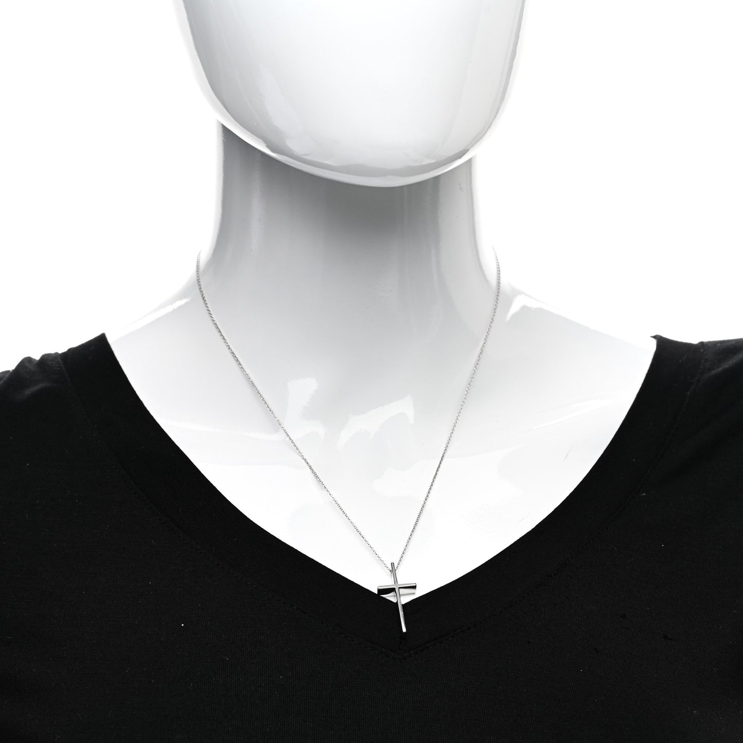 18K White Gold Metro Cross Pendant Necklace