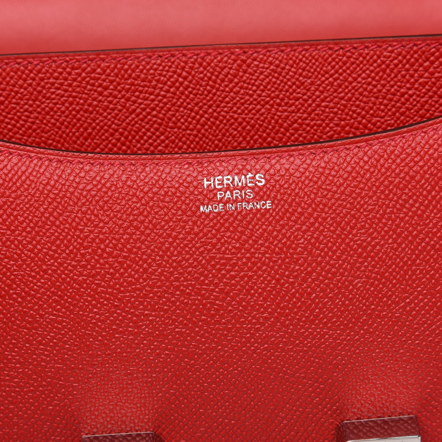 Epsom Constance 24 Rouge Casaque