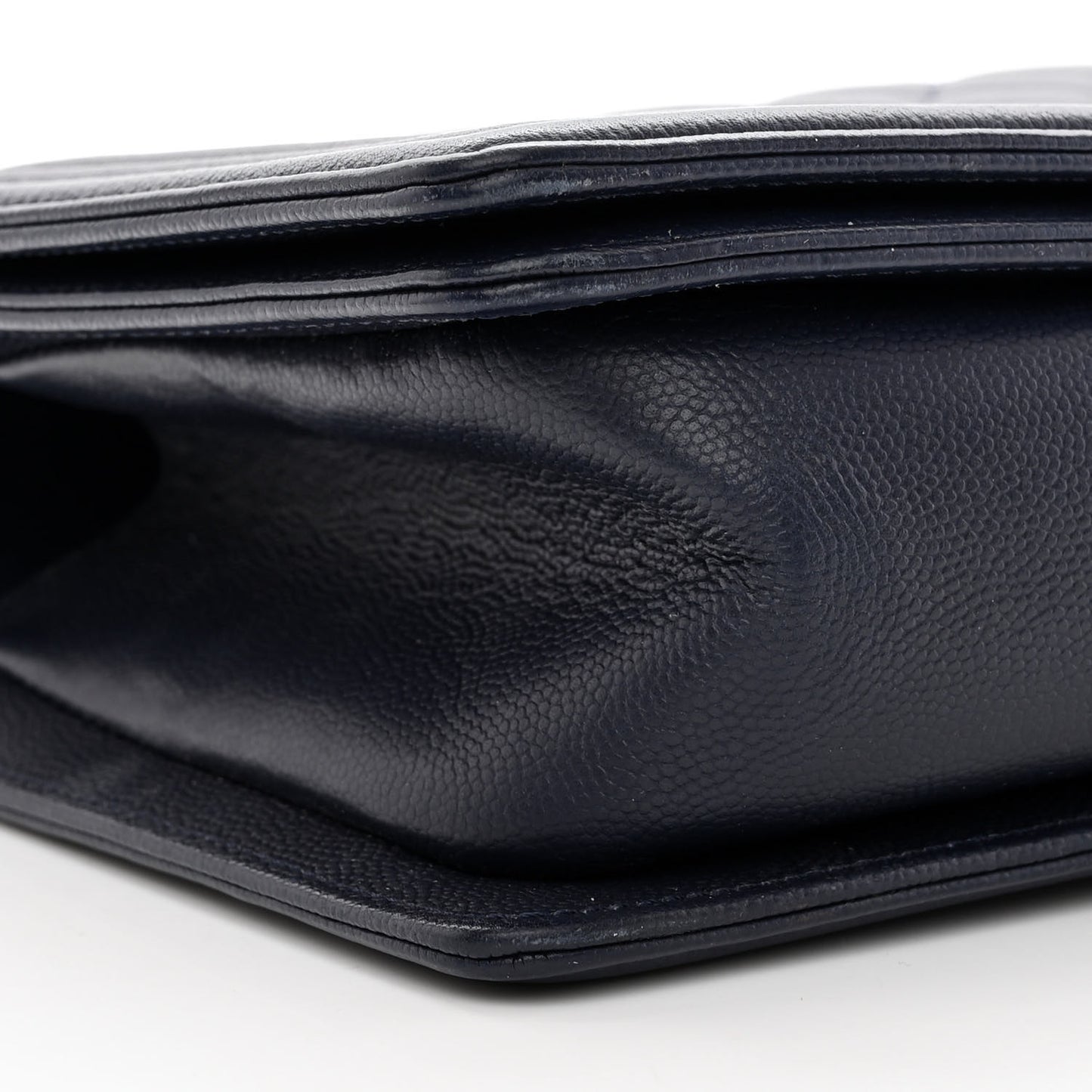 Caviar Quilted Medium Boy Flap Navy