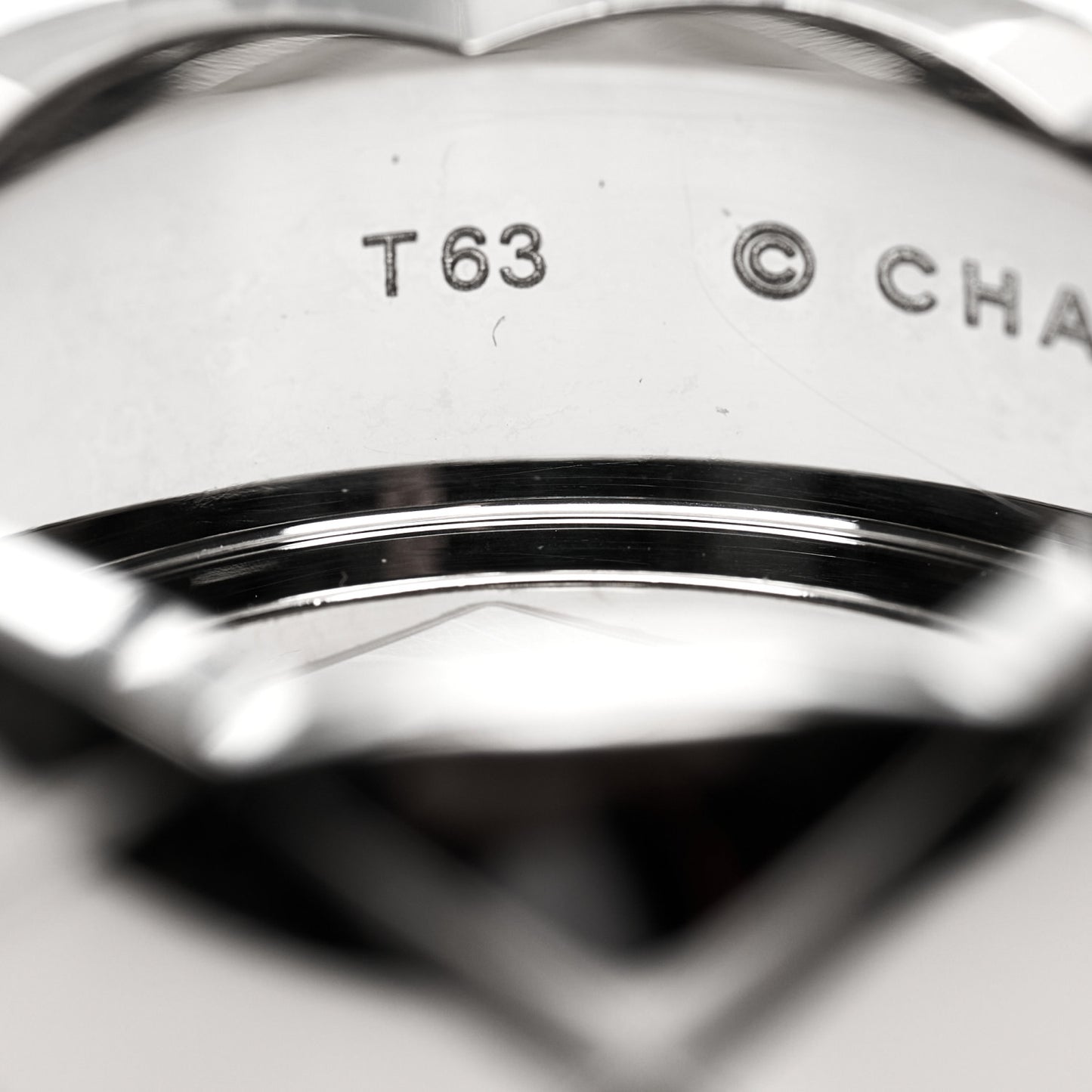 18K White Gold Large Coco Crush Ring 63 10.25