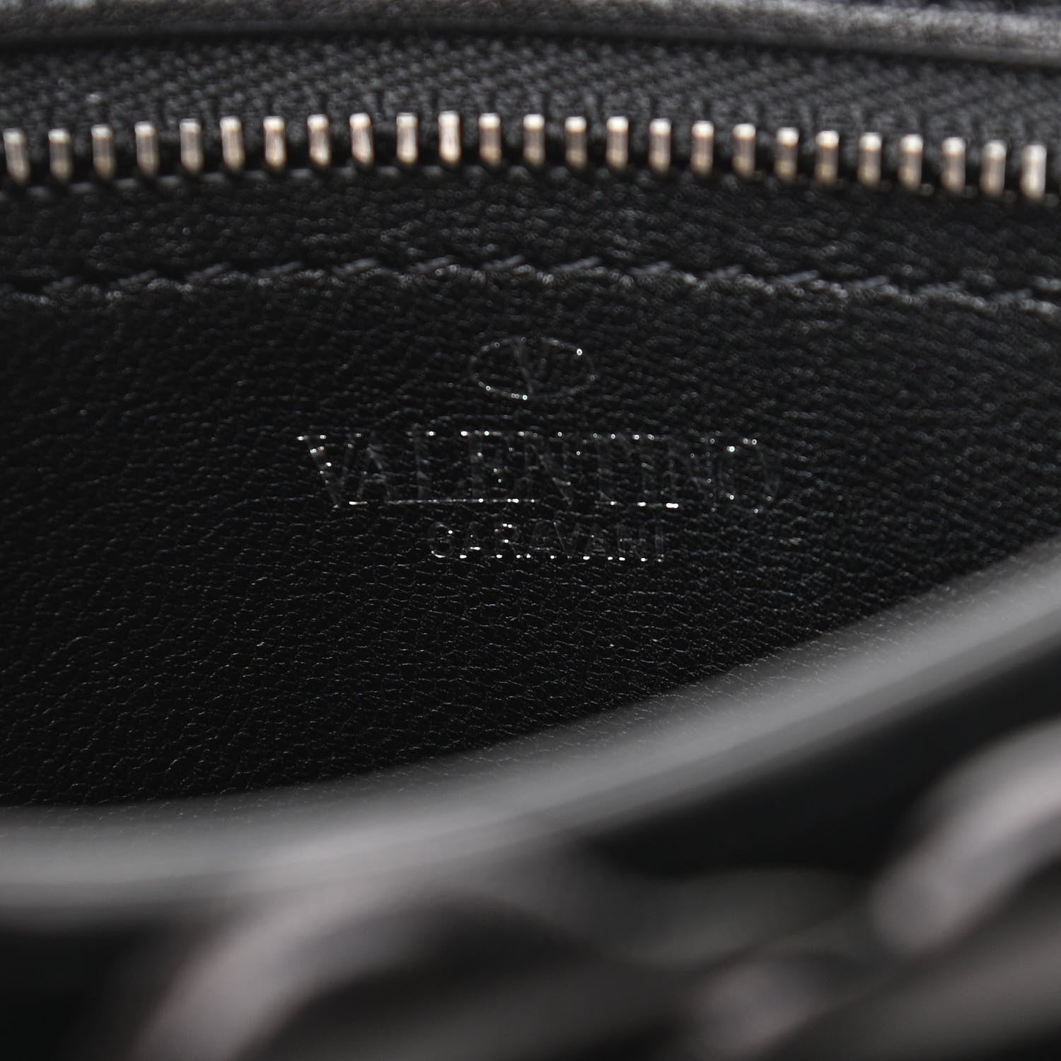 Valentino Garavani Nappa Atelier 03 Rose Edition Messenger Bag Black 6 of 9