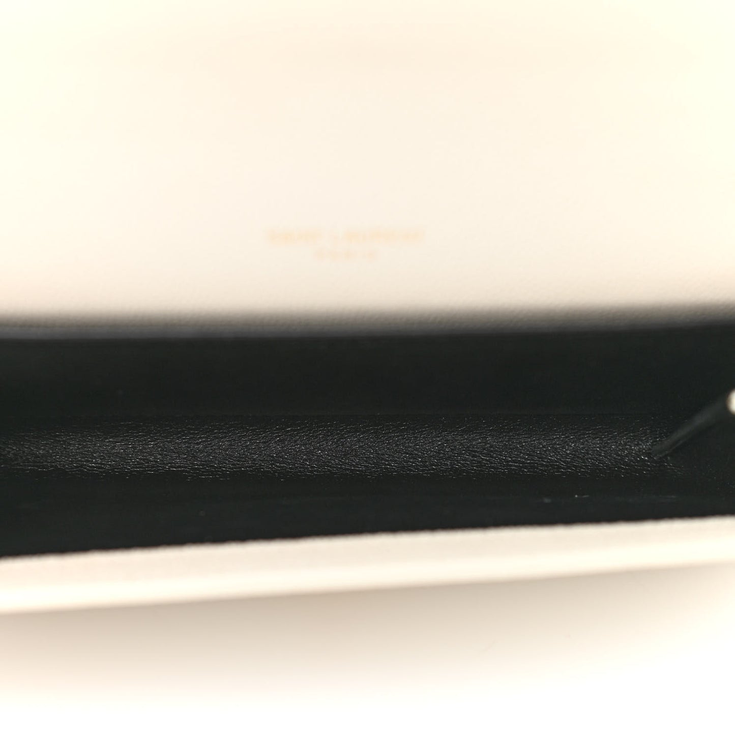 Grain De Poudre Monogram Uptown Chain Wallet Crema Soft