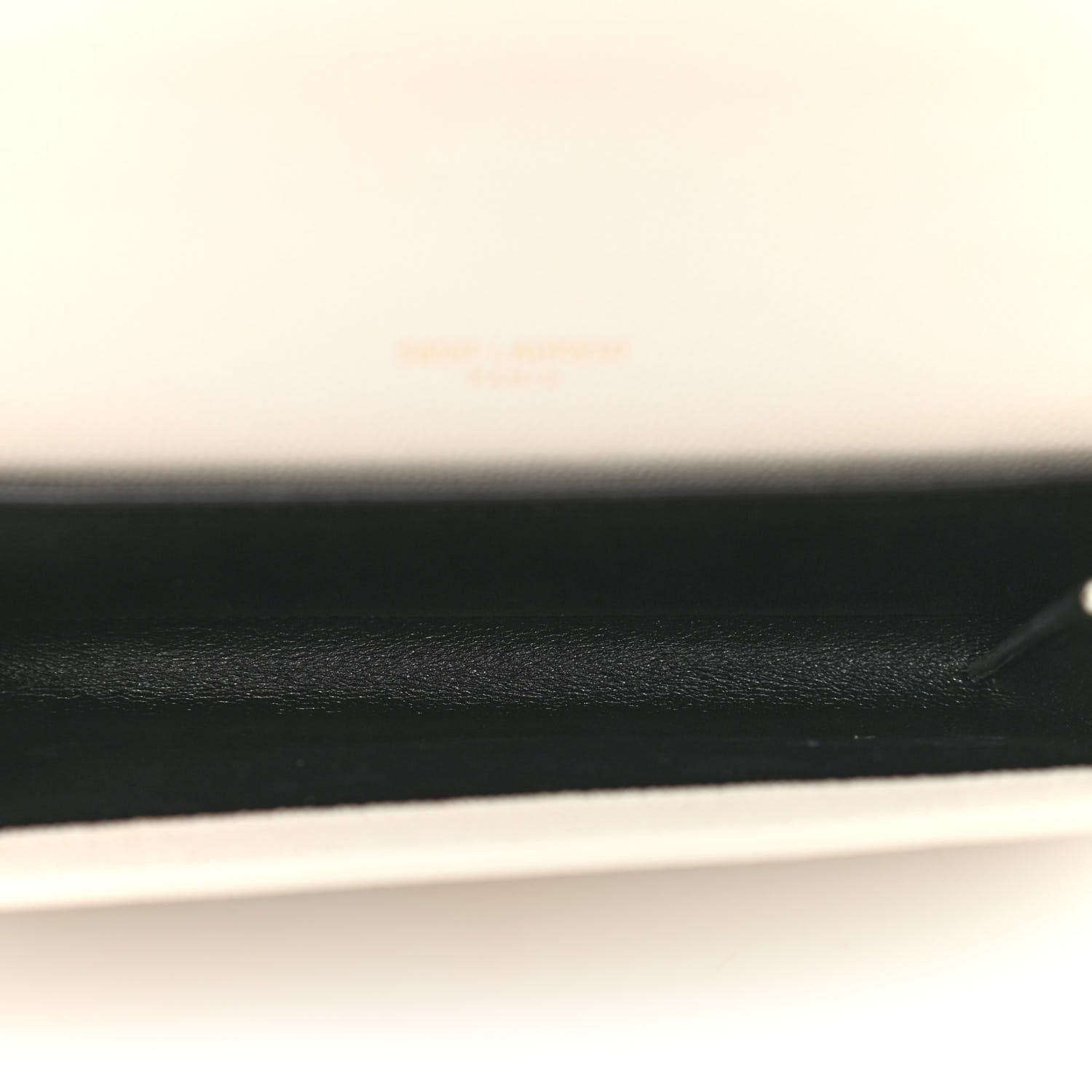 Saint Laurent Grain De Poudre Monogram Uptown Chain Wallet Crema Soft 6 of 11