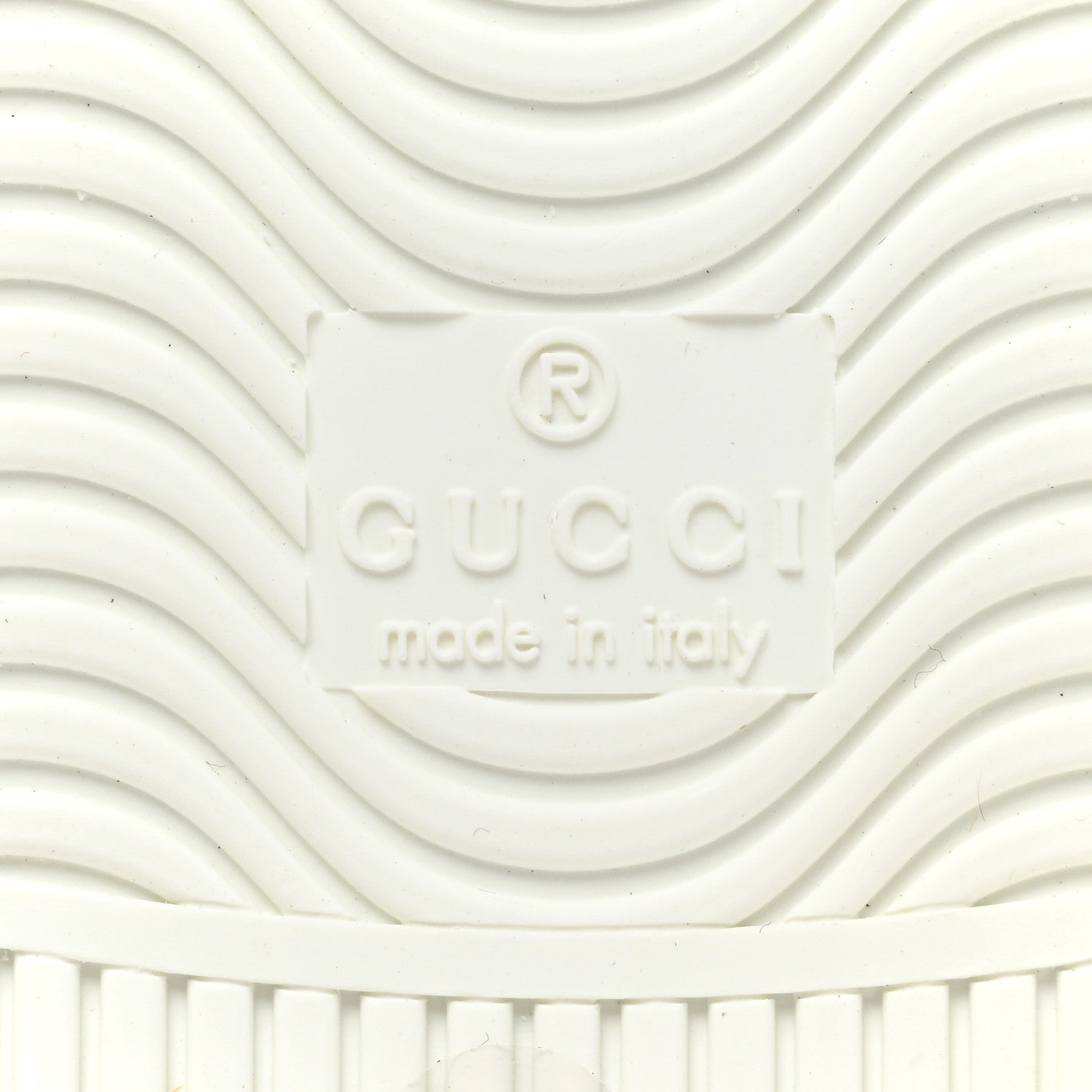 Gucci Calfskin Interlocking G Mens New Ace Sneakers 7 White Red Flame Green 7 of 10