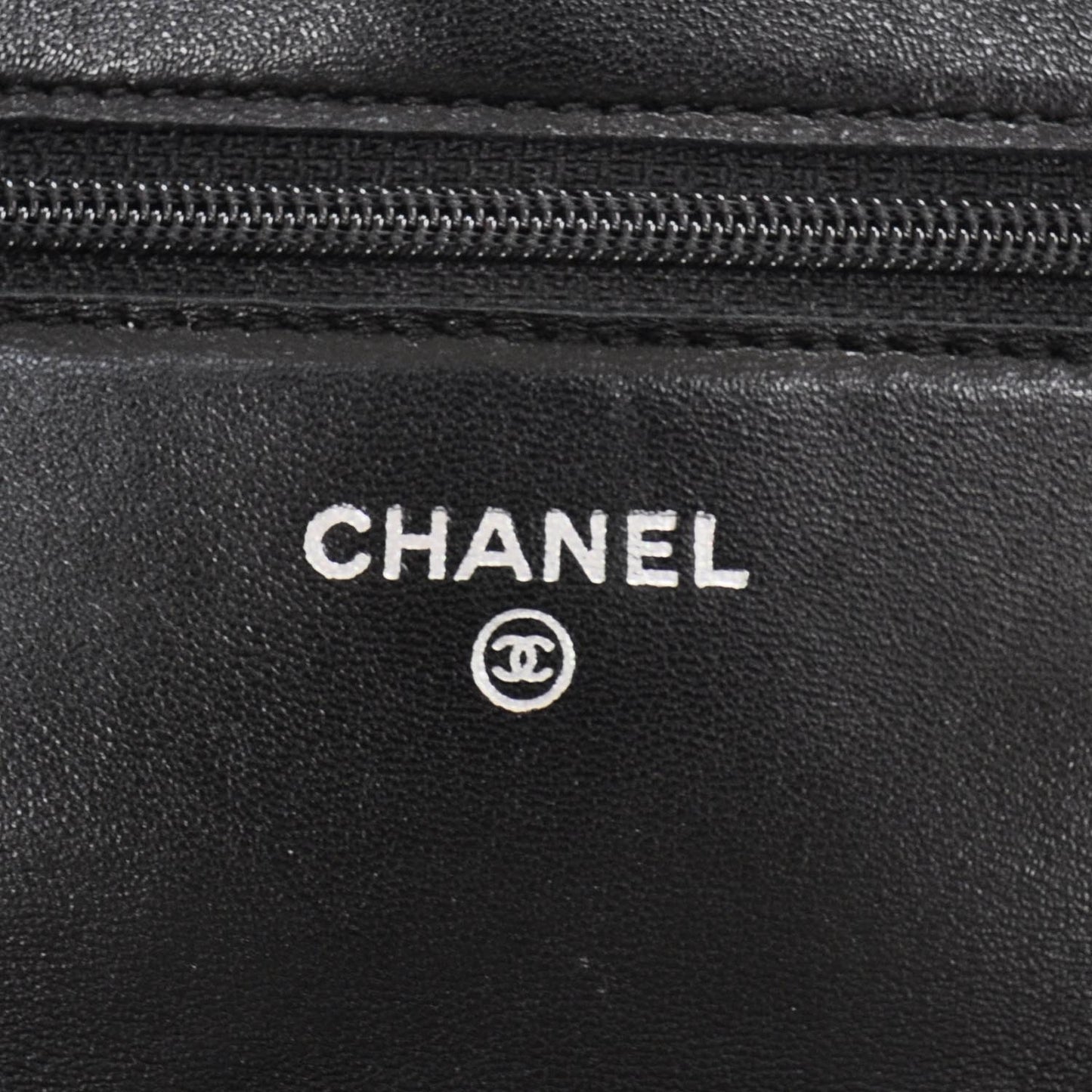 Patent Quilted Wallet On Chain WOC Black SHW