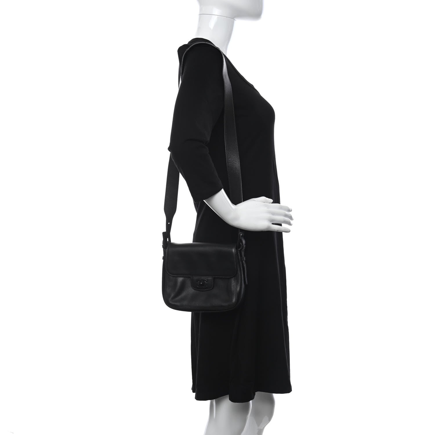 Chanel Calfskin Small Messenger So Black 2 of 11