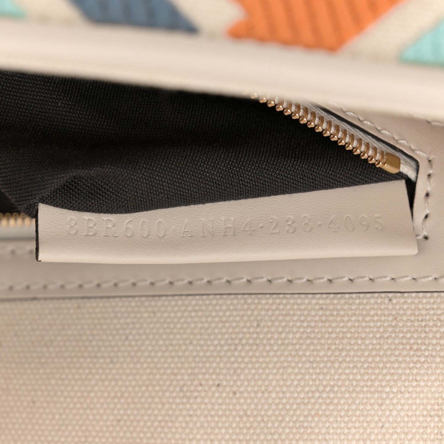 Canvas Vitello Seta FF Multicolor Embroidered Baguette Grezzo Multicolor Latte
