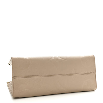 Louis Vuitton LOUIS VUITTON Empreinte Monogram Giant Onthego MM Tourterelle 4 of 9