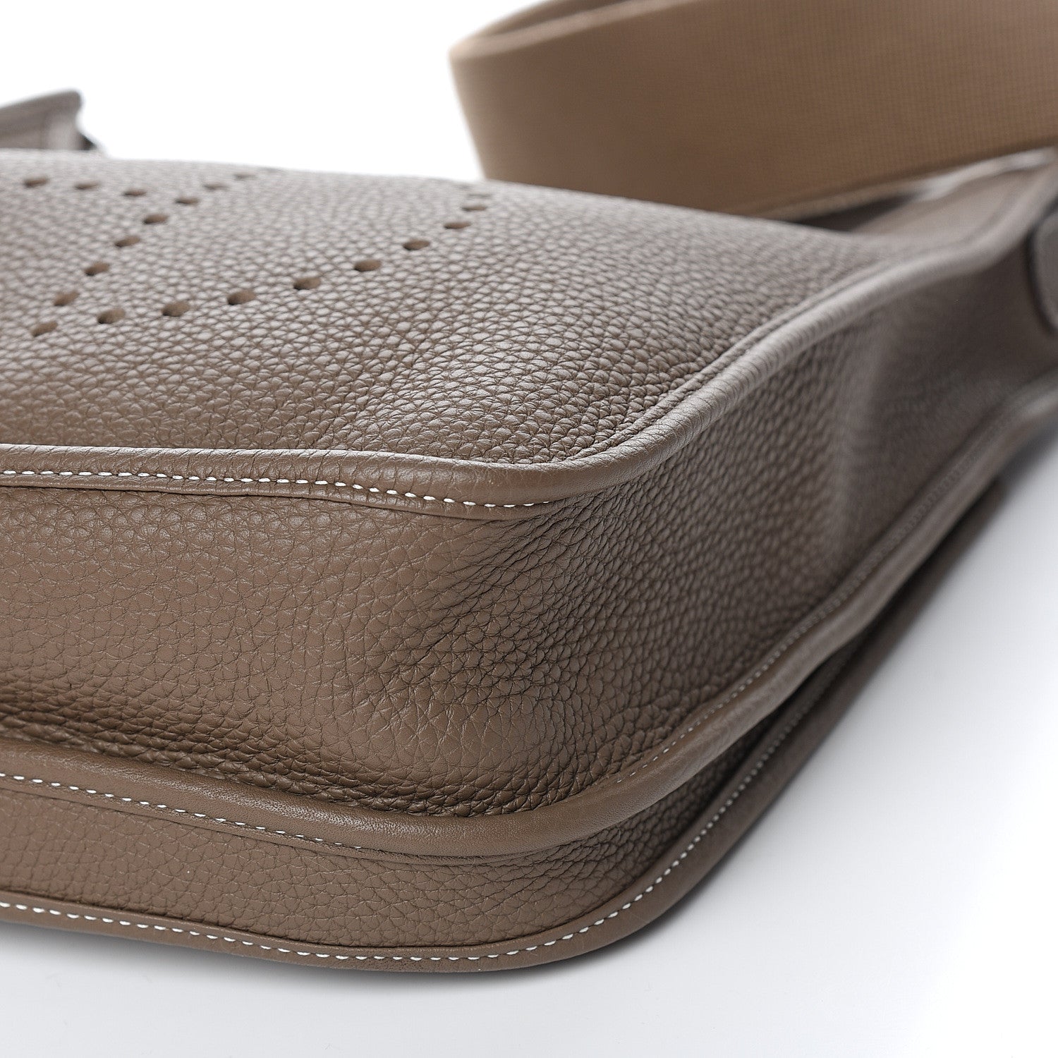 Hermes Taurillon Clemence Evelyne III PM Etoupe 9 of 10