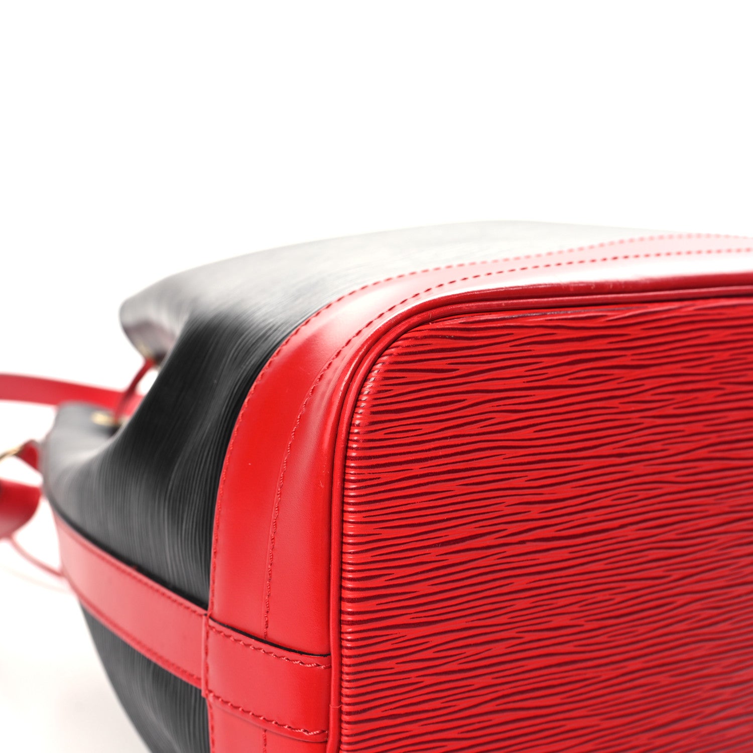 Louis Vuitton Epi Bi-Color Noe Castillan Red Black 10 of 11