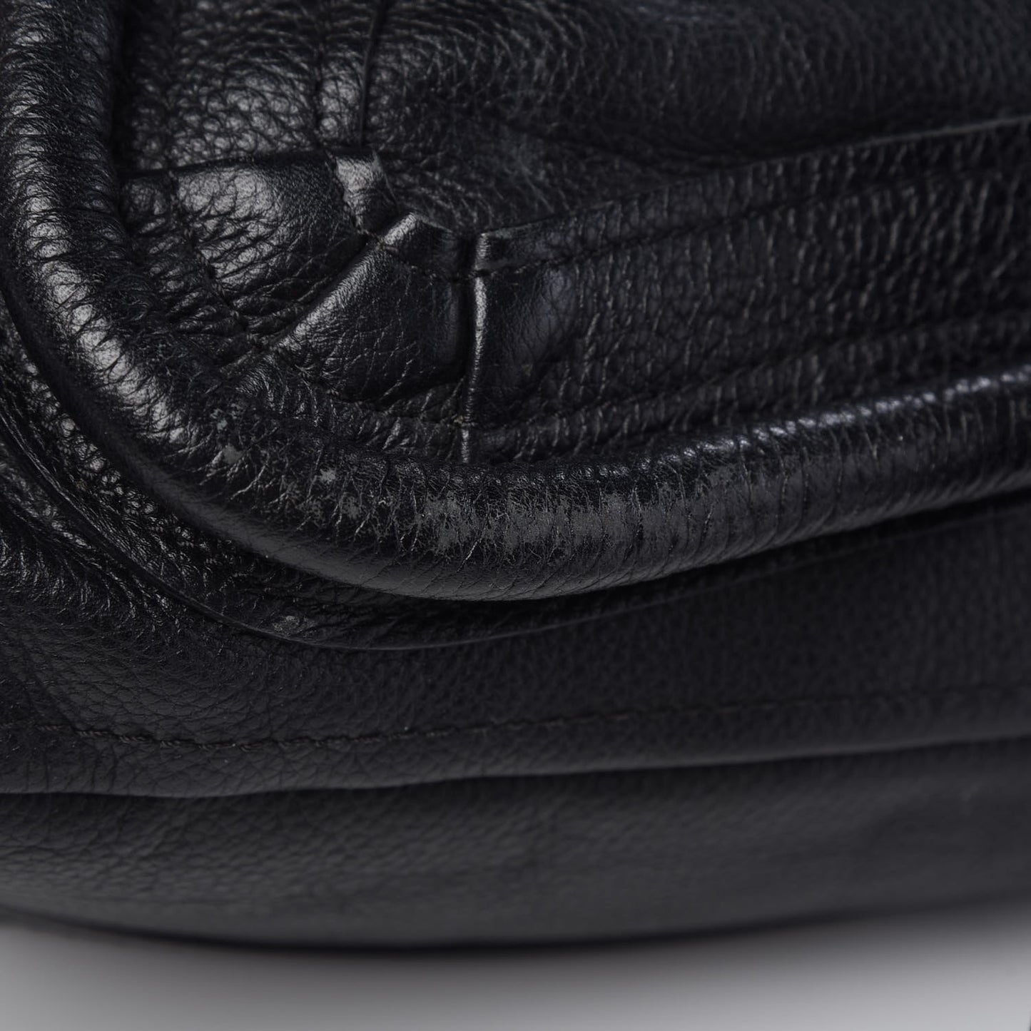 Calfskin Medium Paraty Black