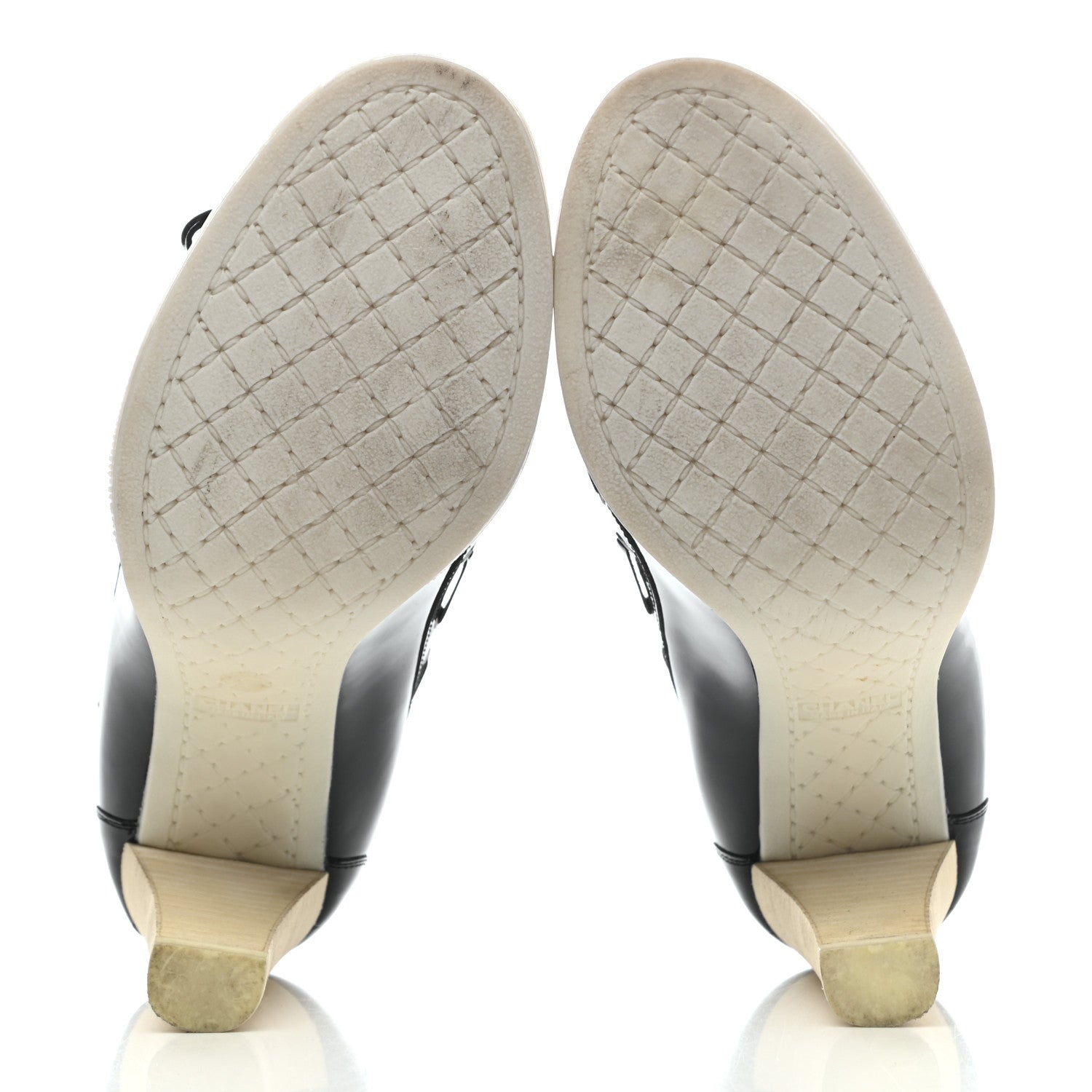 Chanel Lambskin Patent Cap Toe Boat Pumps 38 Black White 5 of 7