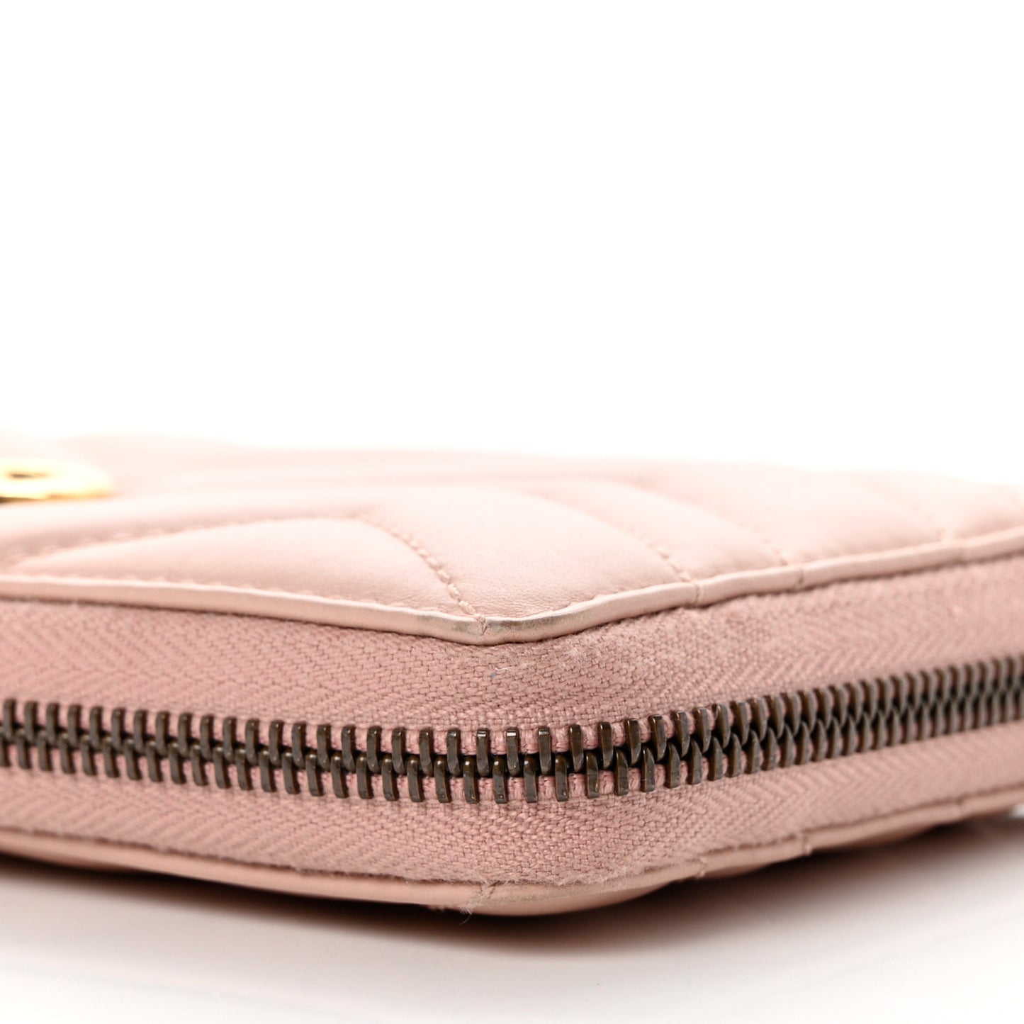Calfskin Matelasse GG Marmont Zip Around Wallet Perfect Pink