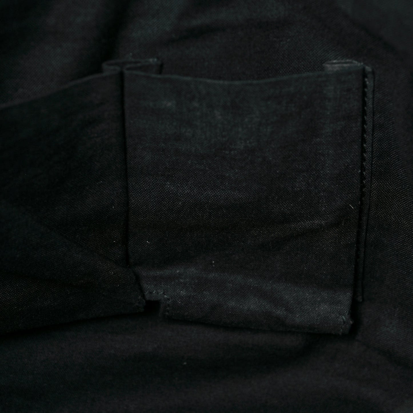 Vibrato Calfskin Classic Silver Hardware City Black