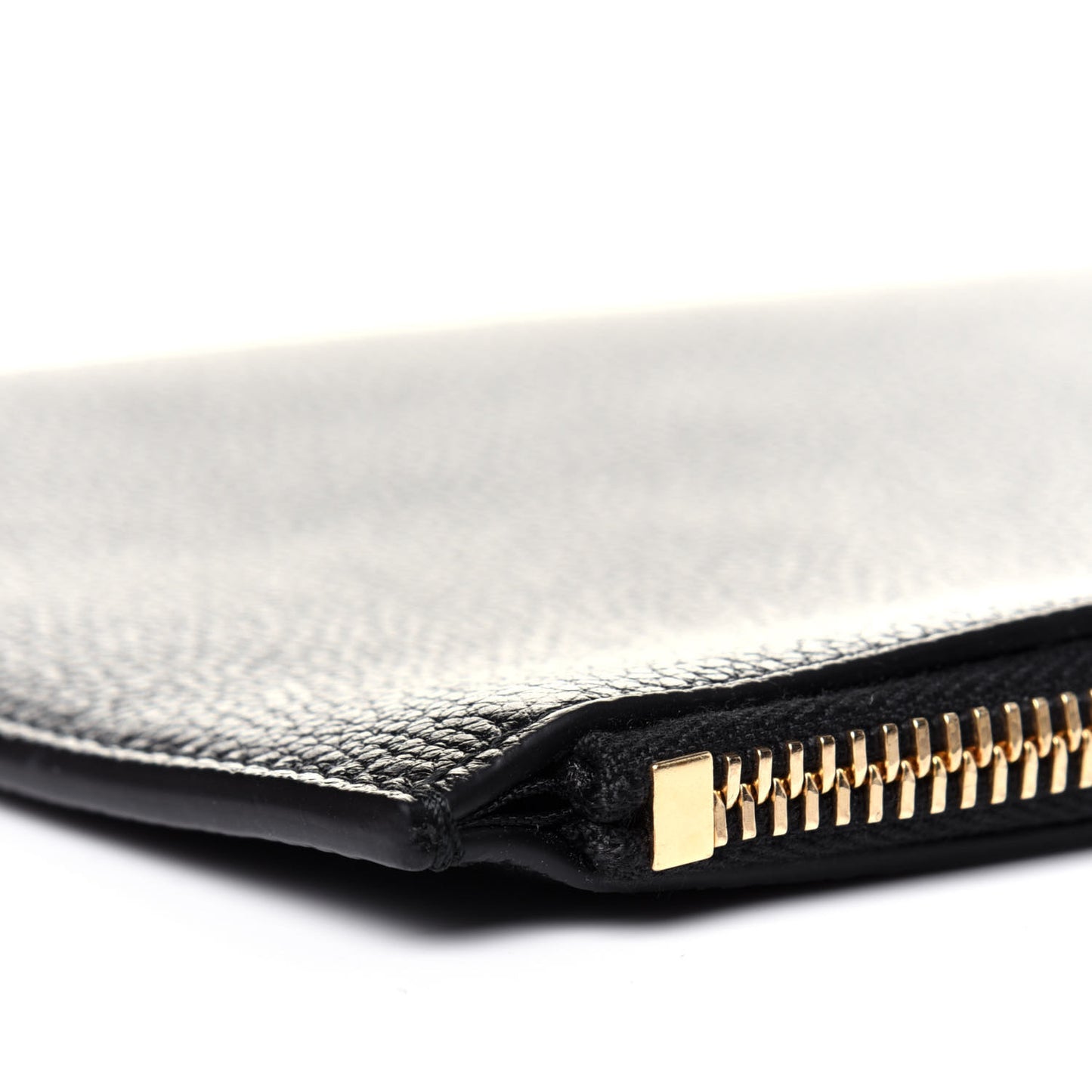 Grainy Calfskin Zumi Pouch Black