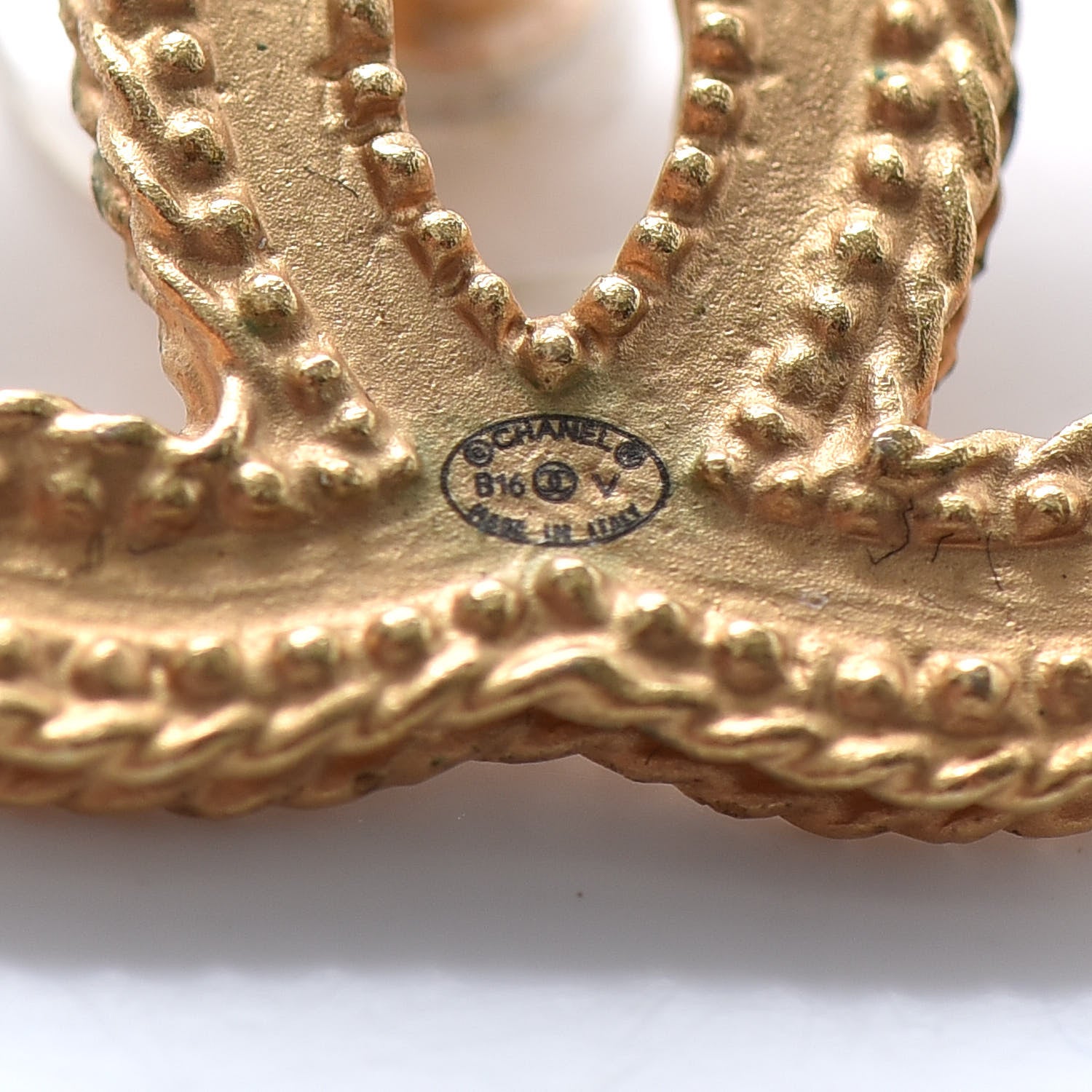 Chanel CC Drop Earrings Matte Gold 4 of 4