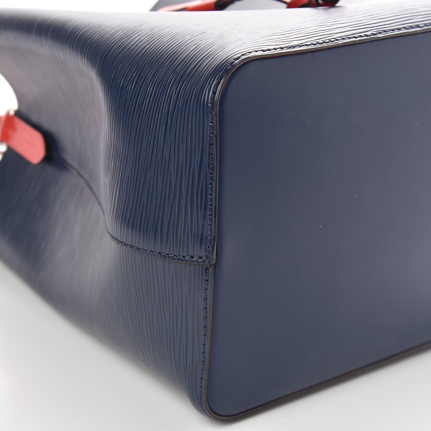 Louis Vuitton Epi Neonoe Indigo Coquelicot 10 of 11