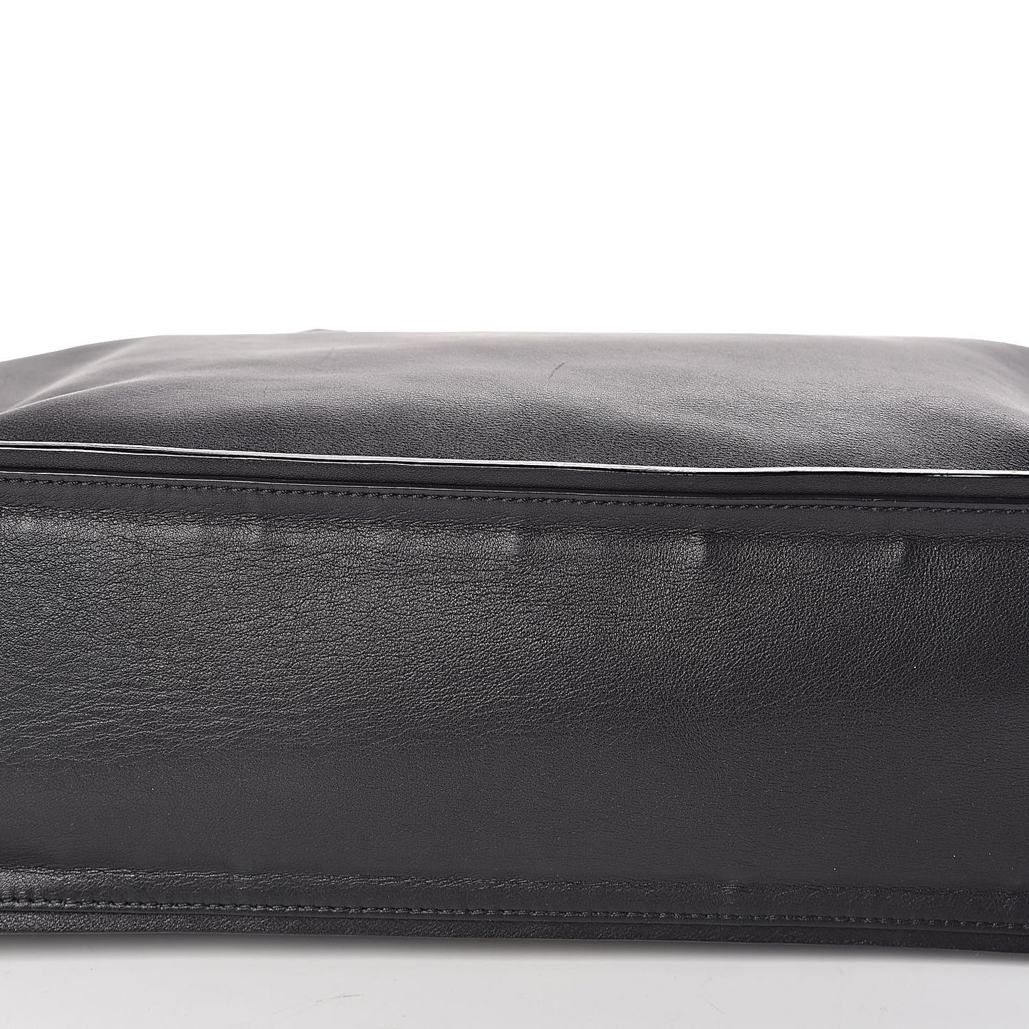 Vitello Macro Rockstud Runway Tote Black