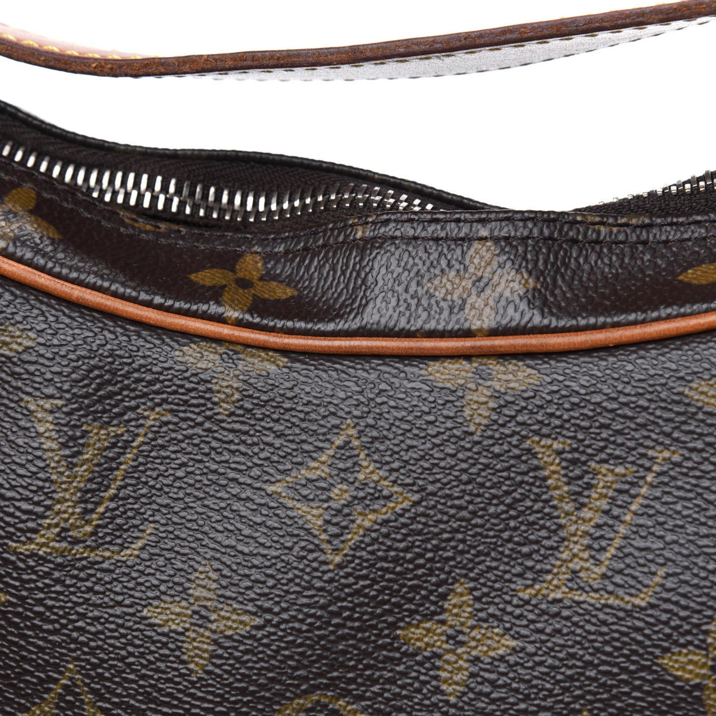 Monogram Croissant MM