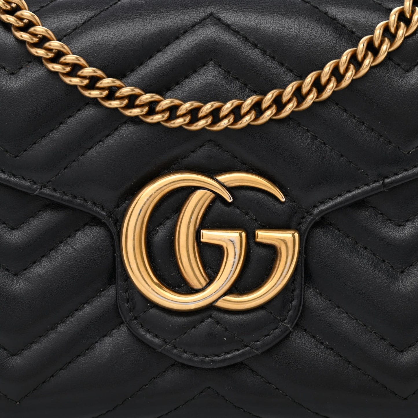 Calfskin Matelasse GG Marmont Chain Wallet Black