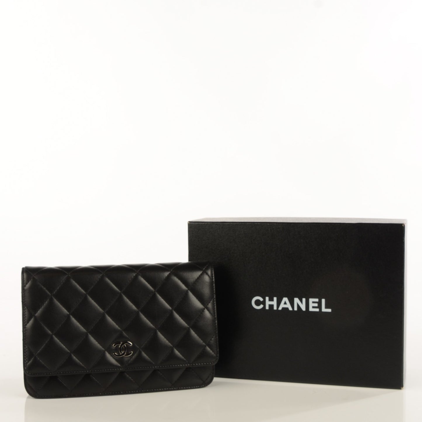 Lambskin Quilted Wallet On Chain WOC Black