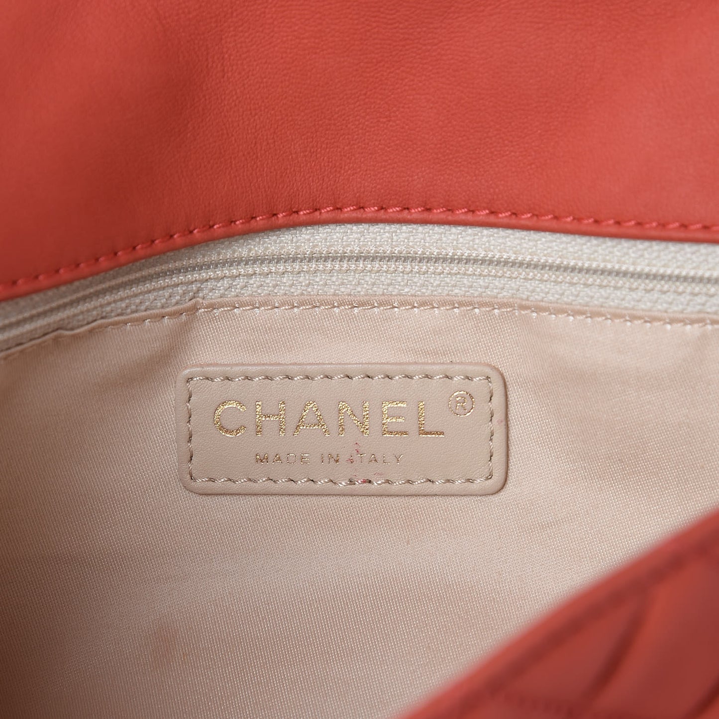 Lambskin Quilted Medium Cruise Charm Flap Red