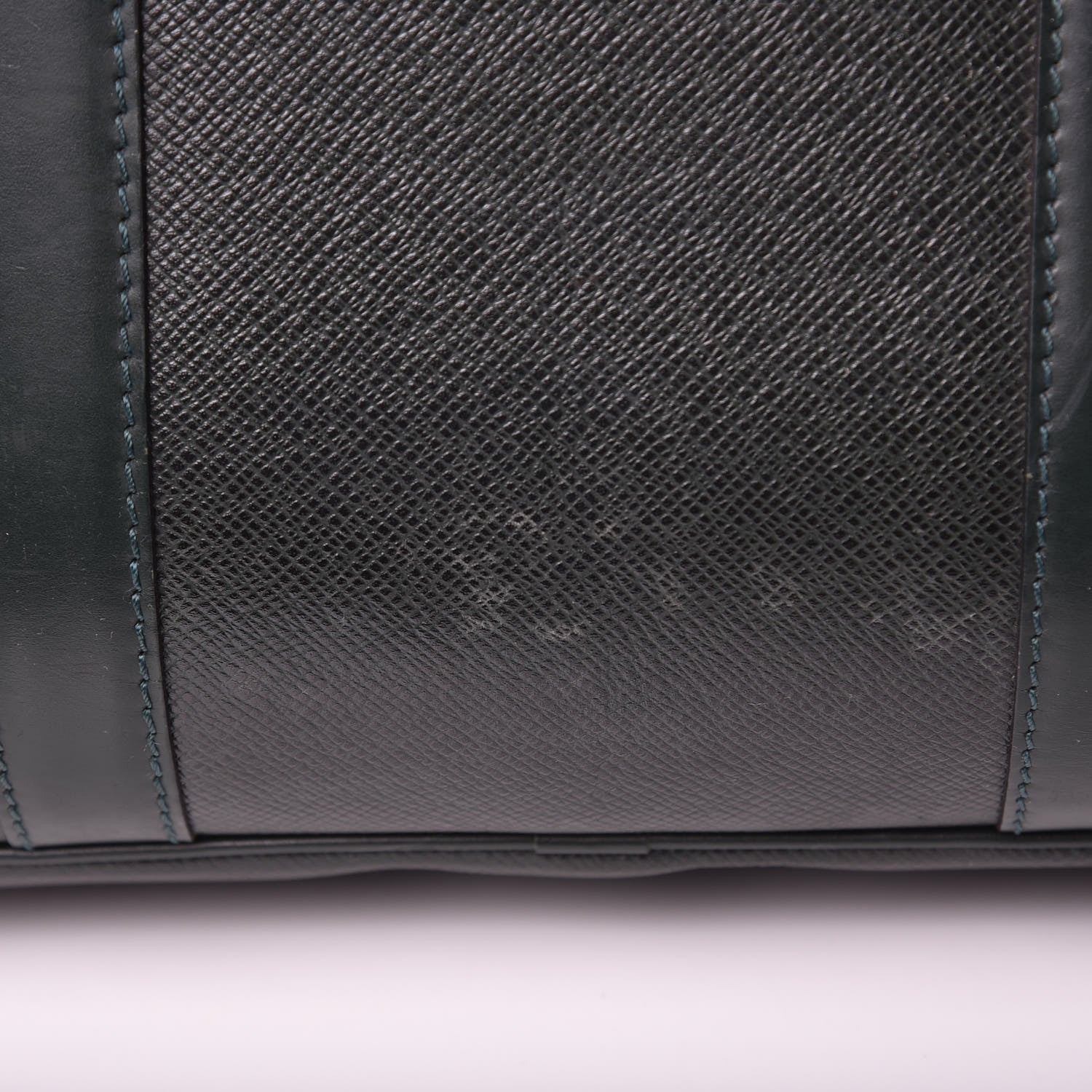 Louis Vuitton Taiga Kendall GM Epicea 14 of 16