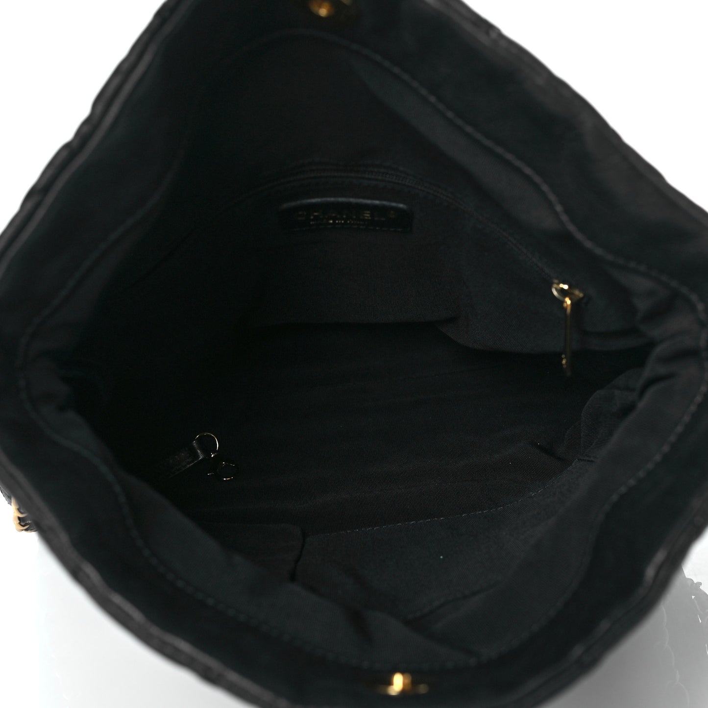 Calfskin Quilted Medium Chain Me Hobo Black