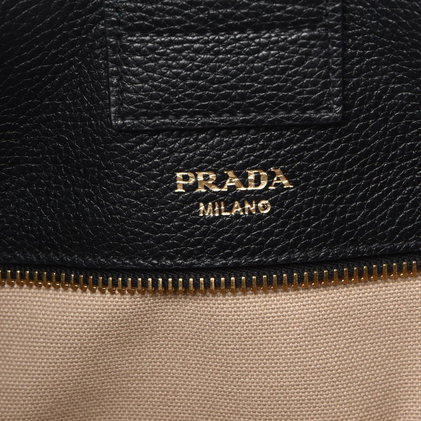 Vitello Daino Tote Nero Black