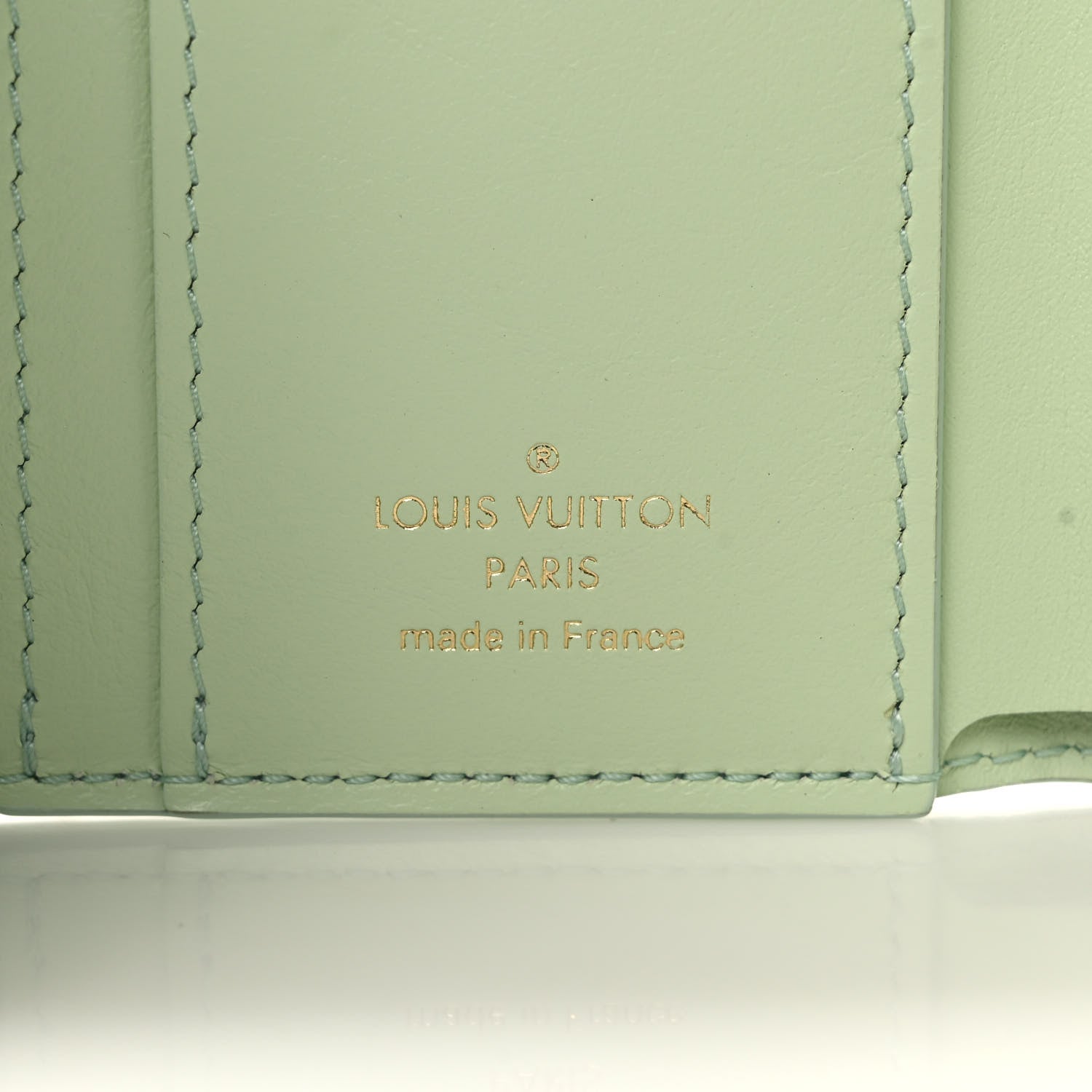 Louis Vuitton Taurillon Summer Stardust Capucines XS Wallet Vert D'Eau 5 of 5