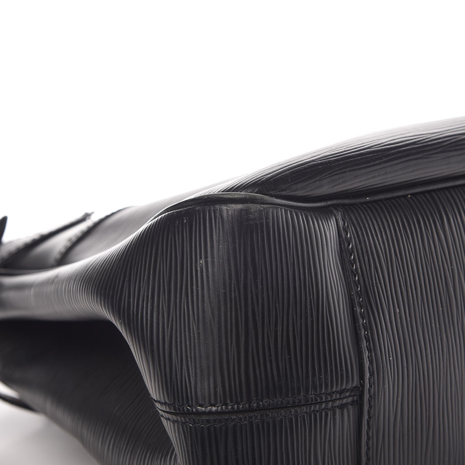 Louis Vuitton Epi Passy GM Black 12 of 14