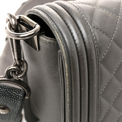 Chanel Metallic Lambskin Stingray Quilted Medium Boy Flap Silver 26 of 31