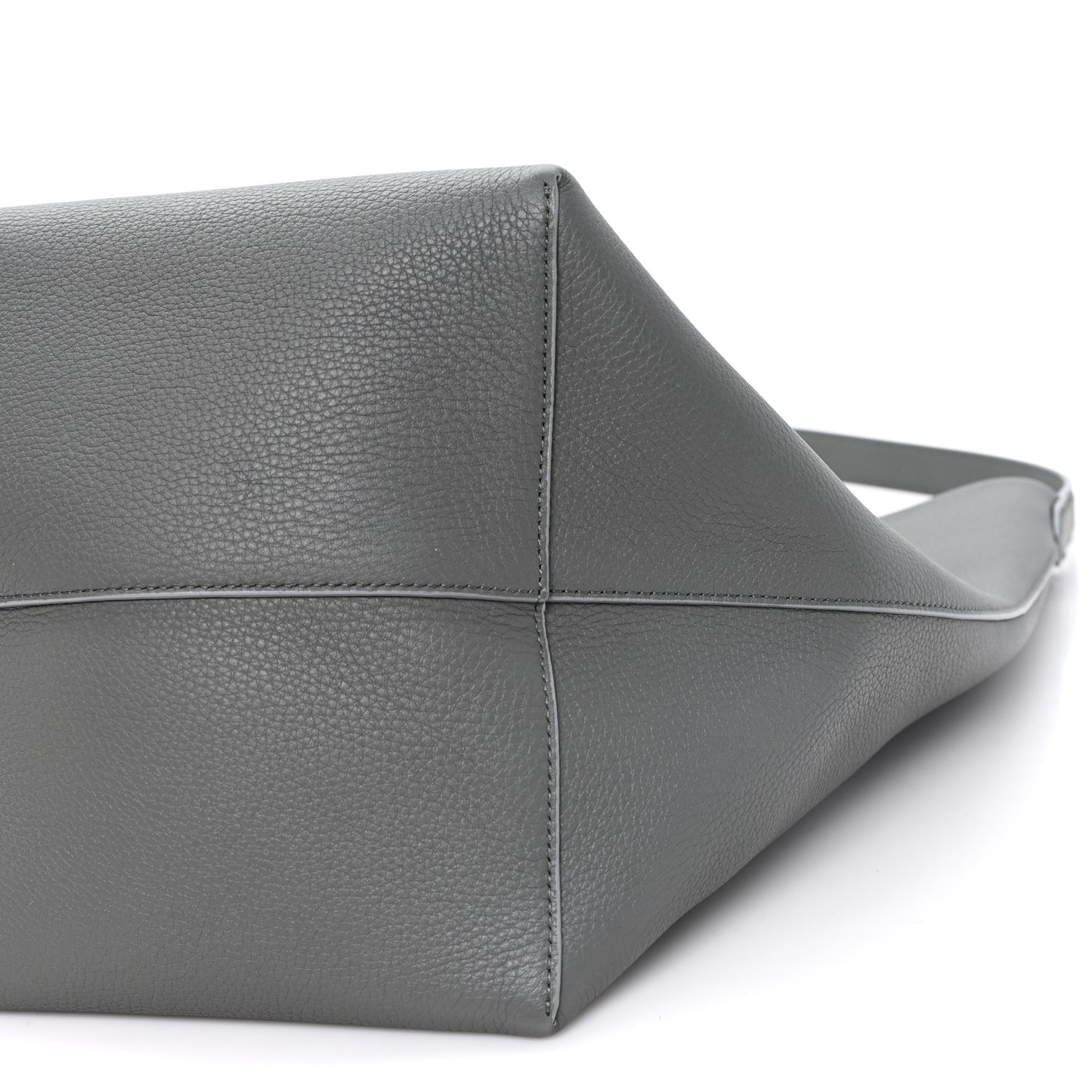 Grained Calfskin Large N/S Park Tote Timouse Grey