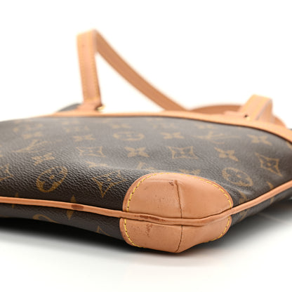 Louis Vuitton Monogram Sac Coussin GM 10 of 11